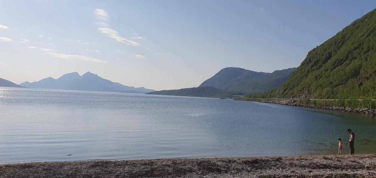 Tromsoapartment Silent Area With View I Have Warm Caravan For Rent Same Place, 4 People Appartement Tromsø