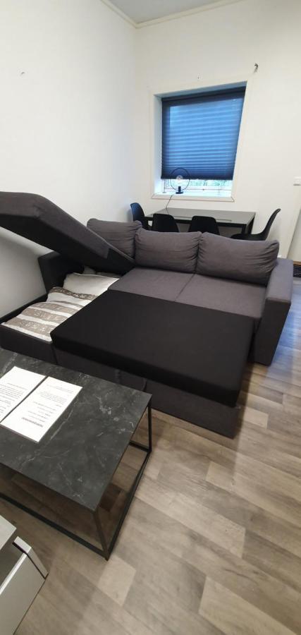 Tromsoapartment Silent Area With View I Have Warm Caravan For Rent Same Place, 4 People Appartement Tromsø