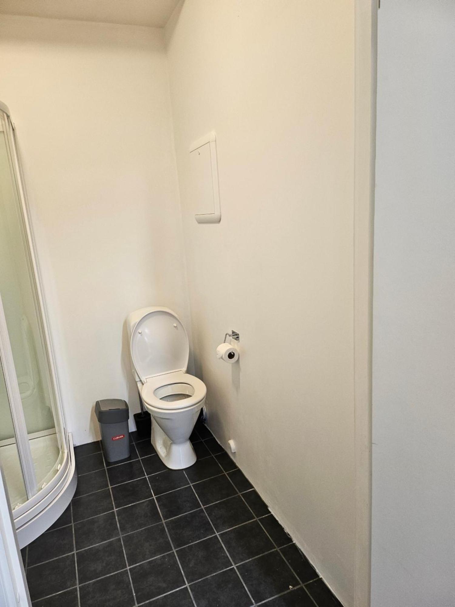 Tromsoapartment Silent Area With View I Have Warm Caravan For Rent Same Place, 4 People Appartement